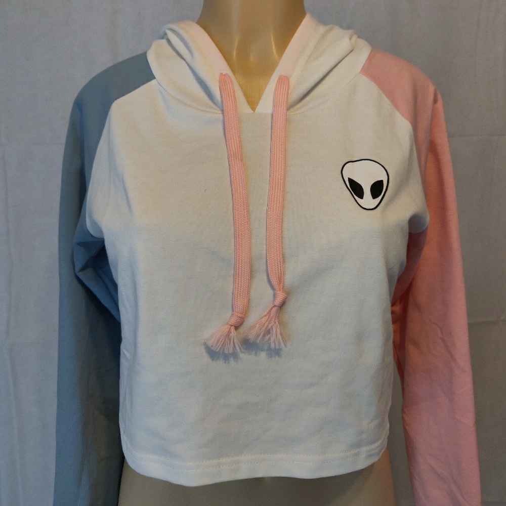 NEW ALIEN COLOR BLOCK CROP HOODIE - Picture 2 of 3